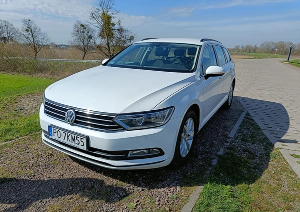 Volkswagen Passat cena 52000 przebieg: 198795, rok produkcji 2015 z Gubin małe 277